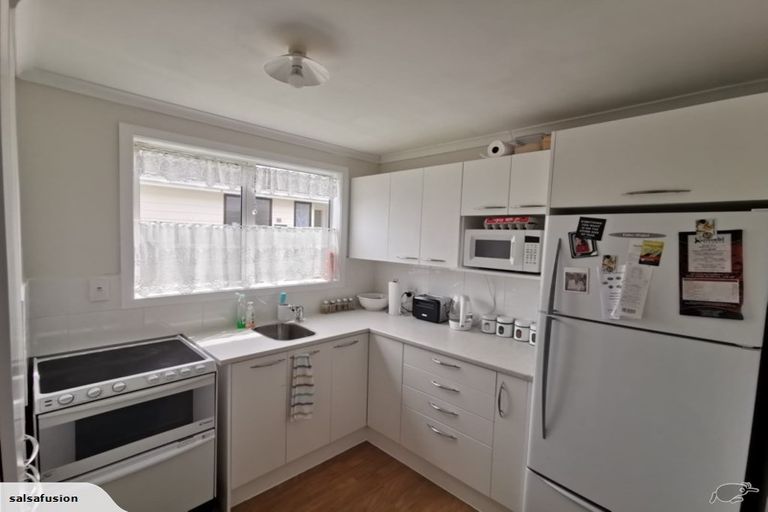 Photo of property in 40d Leighton Avenue, Waiwhetu, Lower Hutt, 5010