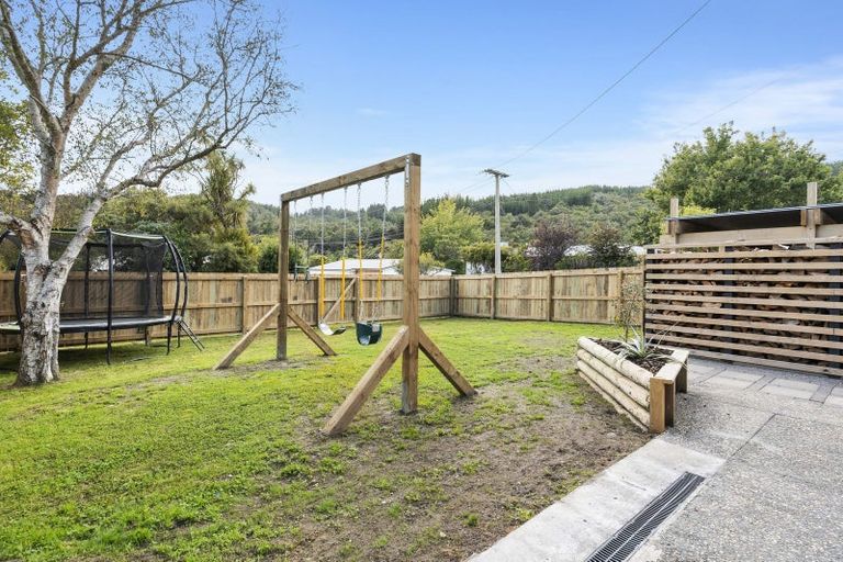 Photo of property in 210a Plateau Road, Te Marua, Upper Hutt, 5018