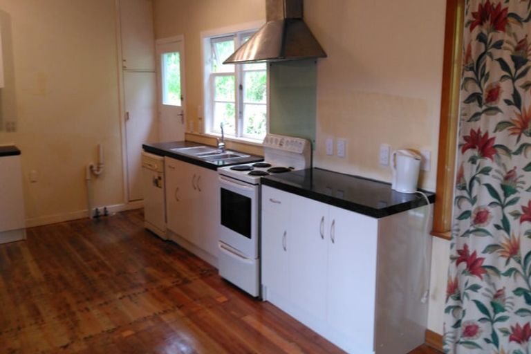 Photo of property in 51 Chaytor Street, Karori, Wellington, 6012