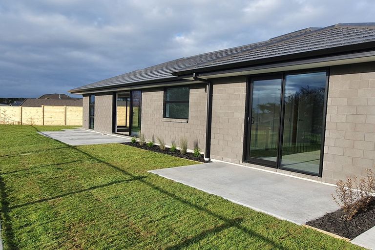 Photo of property in 38 Augusta Rise, Omokoroa, 3114