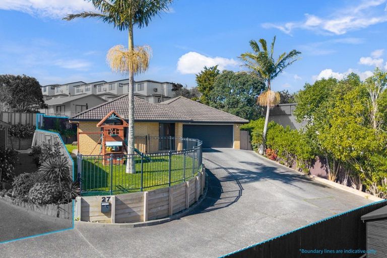 Photo of property in 27 Nimstedt Avenue, Oteha, Auckland, 0632