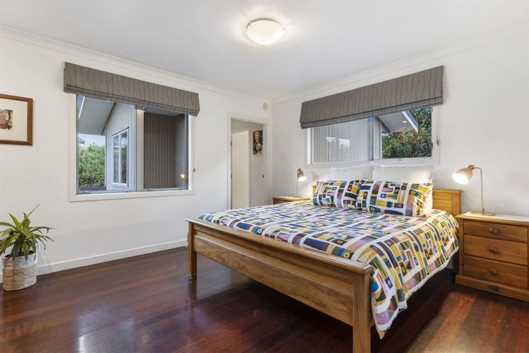 Photo of property in 14 Theodora Place, Mairangi Bay, Auckland, 0630