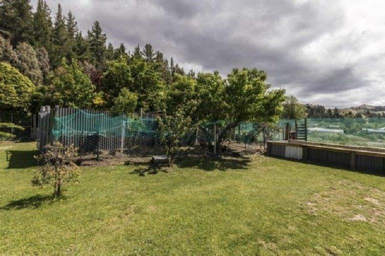 Photo of property in 70 Main Road, Luggate, Cromwell, 9383