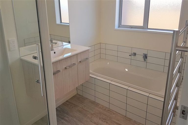 Photo of property in 16 Mclenaghan Road, Rolleston, 7614