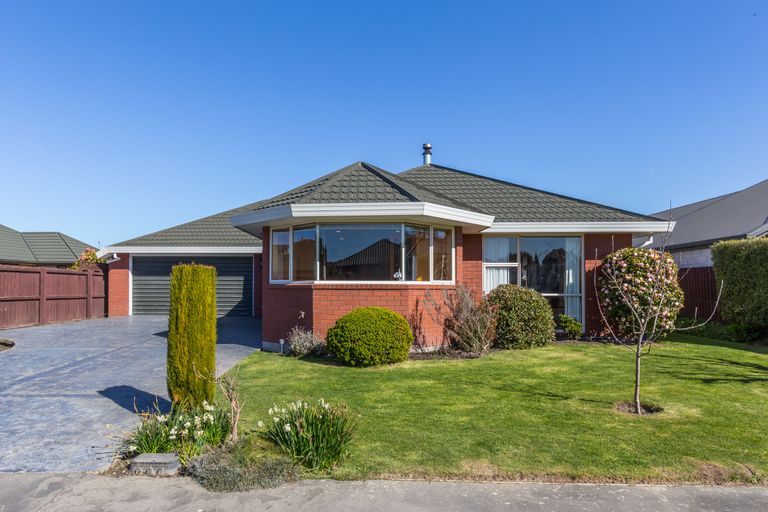 Photo of property in 57 Shenley Drive, Belfast, Christchurch, 8051