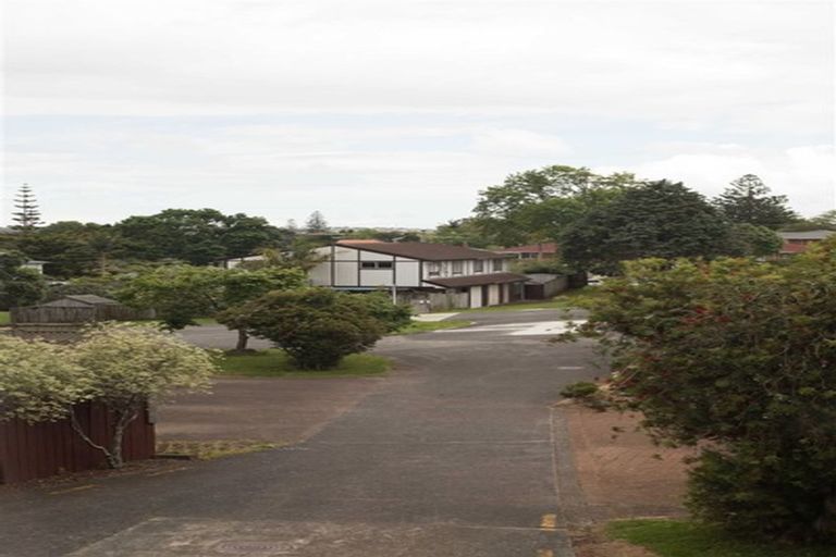 Photo of property in 60 Kohekohe Street, New Lynn, Auckland, 0600