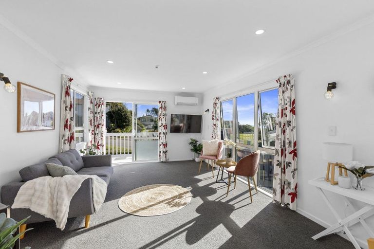 Photo of property in 8 Tikati View, Titahi Bay, Porirua, 5022