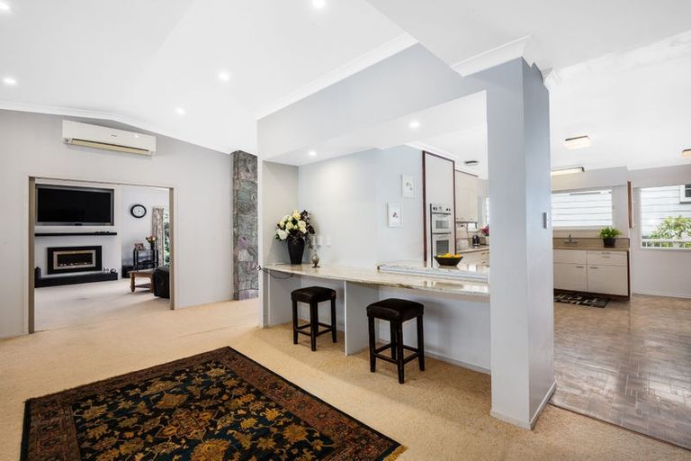 Photo of property in 40 Wai-iti Crescent, Woburn, Lower Hutt, 5010