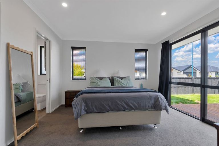 Photo of property in 10 Hapua Lane, Pegasus, 7612