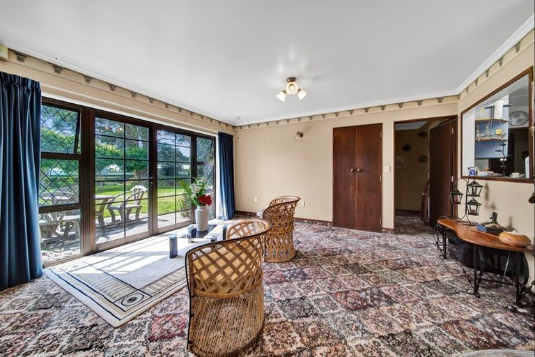 Photo of property in 17 Weld Street, Normanby, Hawera, 4614