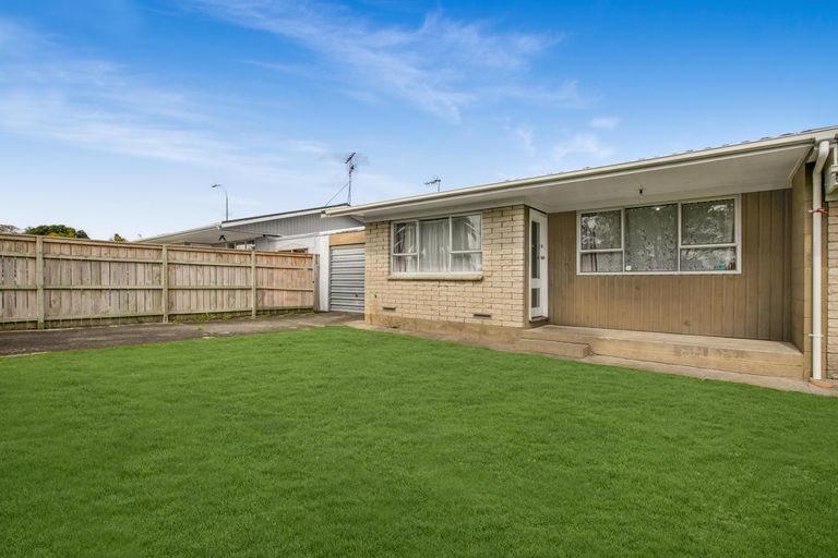 Photo of property in 2/92 Maich Road, Manurewa, Auckland, 2102
