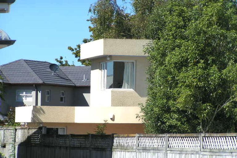 Photo of property in 1/14 Vincent Road, Northcote Point, Auckland, 0627