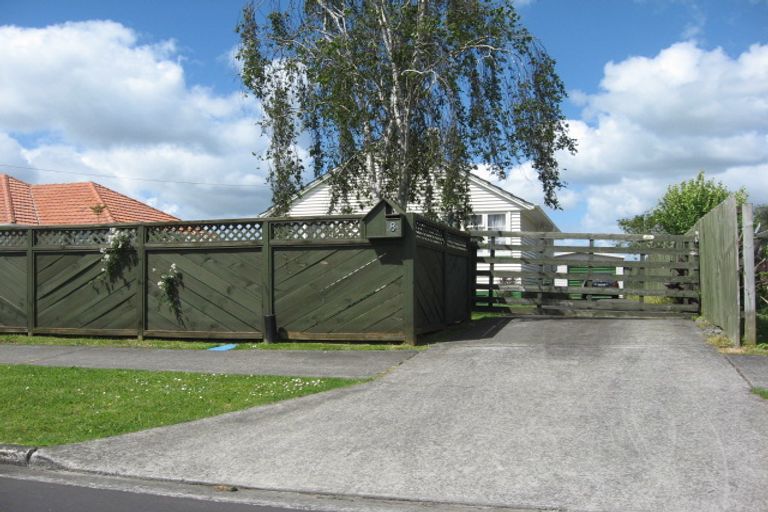 Photo of property in 8 Arimu Road, Papakura, 2110