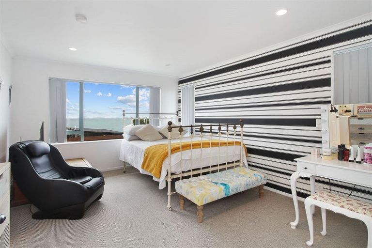 Photo of property in 7 Crispe Road, Clarks Beach, 2122