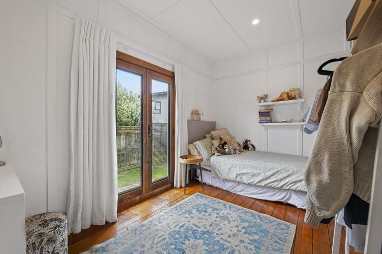 Photo of property in 33 Fitzroy Road, Fitzroy, New Plymouth, 4312