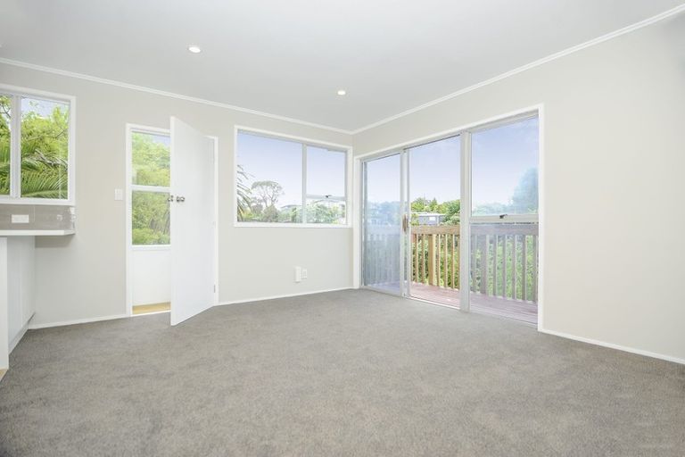 Photo of property in 2/15 Marina Road, Torbay, Auckland, 0630