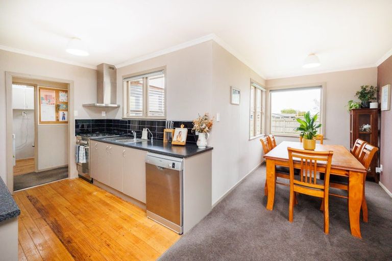 Photo of property in 36 Karamea Crescent, Kelvin Grove, Palmerston North, 4414