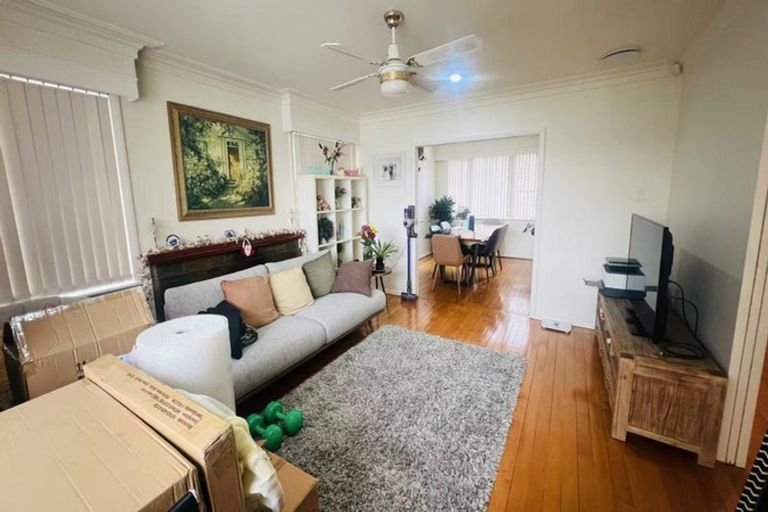 Photo of property in 1/172 Forrest Hill Road, Forrest Hill, Auckland, 0620