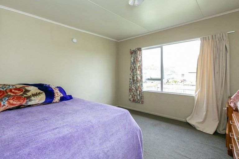 Photo of property in 24 Columbus Crescent, Flaxmere, Hastings, 4120