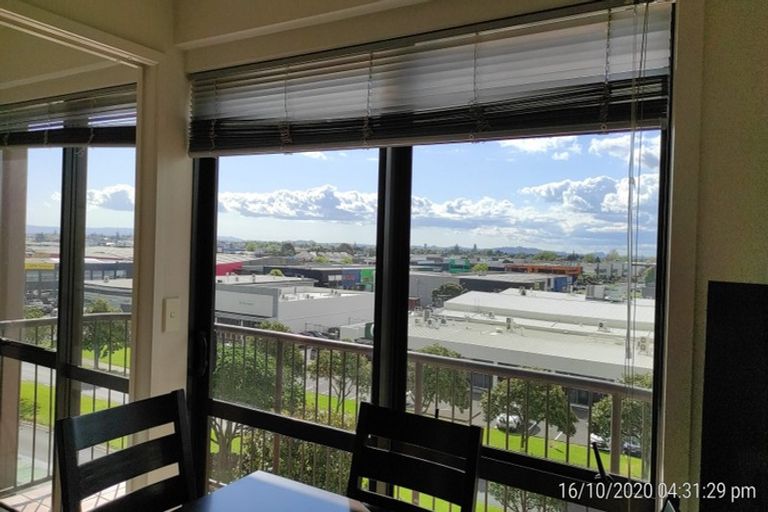 Photo of property in The Rennaissance, 3d/18 Ronwood Avenue, Manukau, Auckland, 2104
