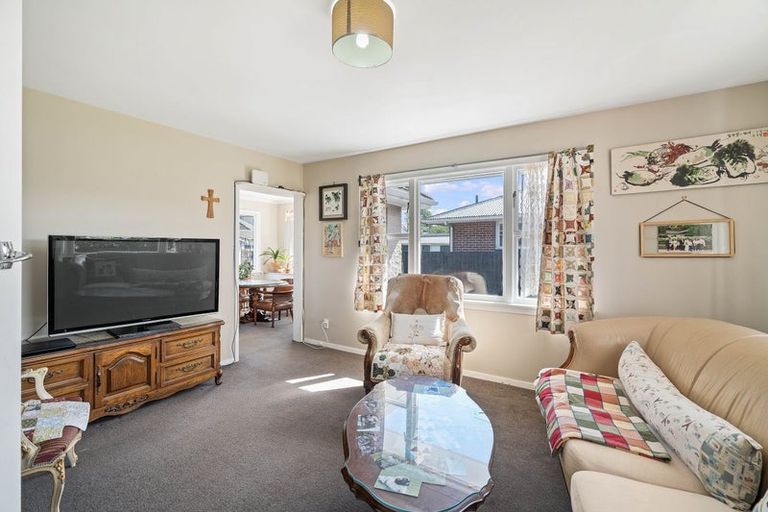 Photo of property in 121 Marshland Road, Shirley, Christchurch, 8061