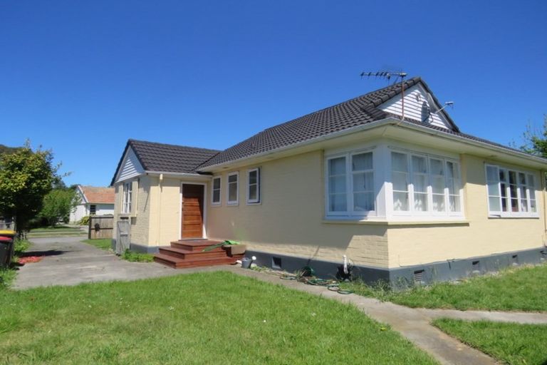 Photo of property in 22 Piko Crescent, Riccarton, Christchurch, 8041