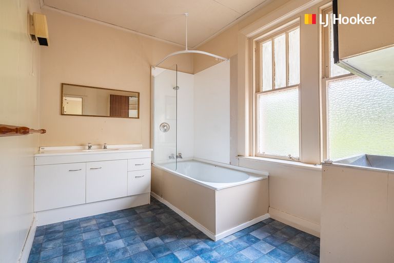 Photo of property in 44 Moana Crescent, Musselburgh, Dunedin, 9013