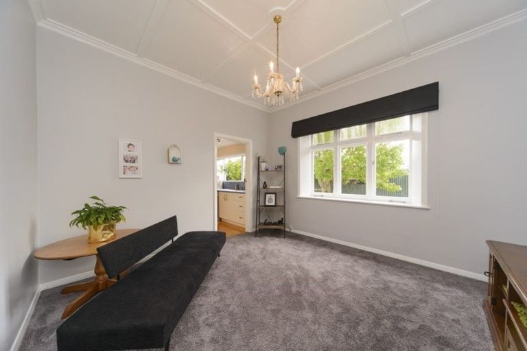 Photo of property in 17 Keeling Street, West End, Palmerston North, 4412