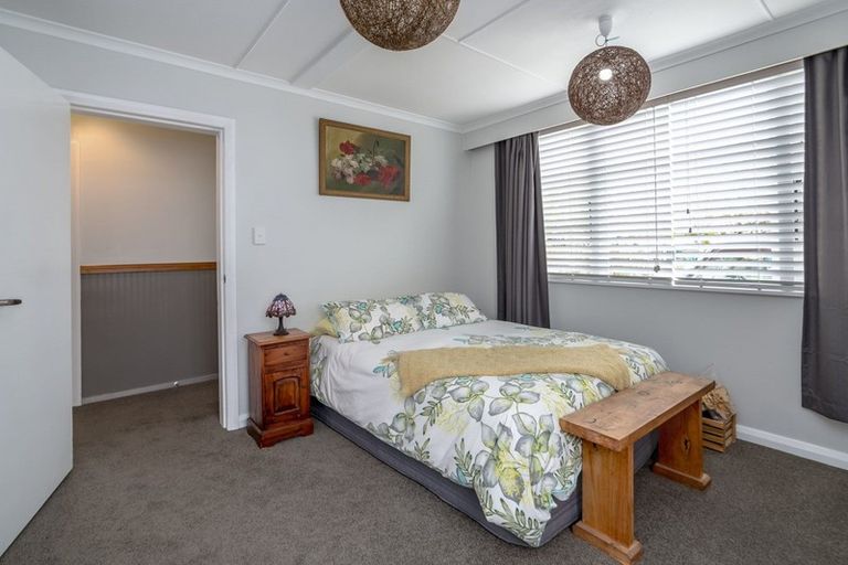 Photo of property in 6 Victoria Street, Carterton, 5713