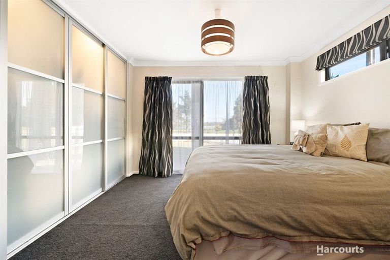 Photo of property in 19 Stella Drive, Clarks Beach, 2122