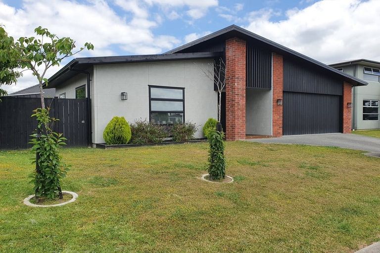 Photo of property in 314 Harbourside Drive, Karaka, Papakura, 2113