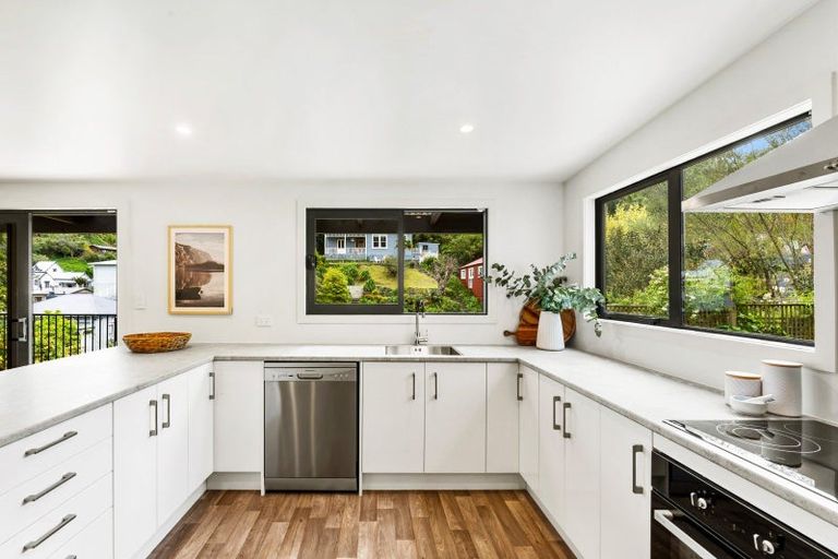 Photo of property in 25 Main Street, Hospital Hill, Napier, 4110