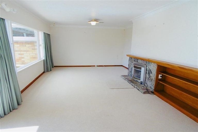 Photo of property in 91 Manu Crescent, Upper Vogeltown, New Plymouth, 4310