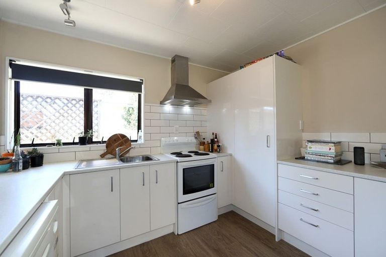 Photo of property in 2/903 Ellison Road, Parkvale, Hastings, 4122