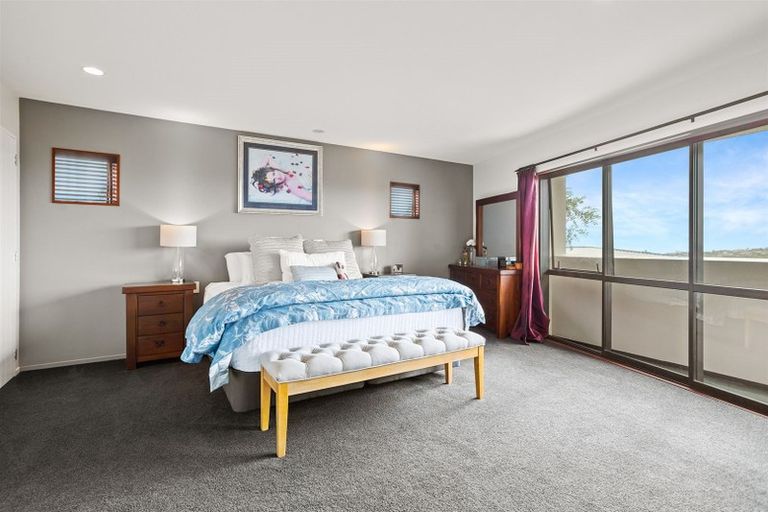 Photo of property in 48 Coventry Way, Long Bay, Auckland, 0630