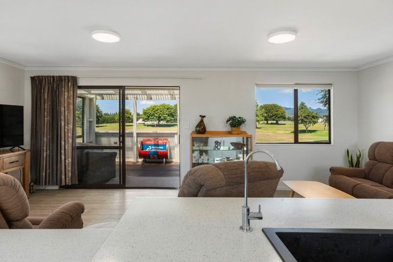 Photo of property in 56 Fairview Road, Katikati, 3129