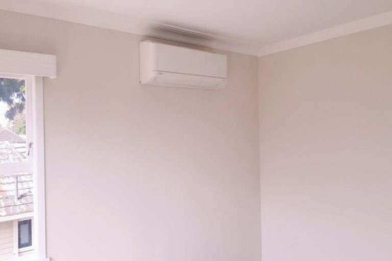 Photo of property in 81 Raglan Street, Mangere East, Auckland, 2024