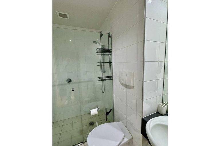 Photo of property in Sanctum Apartments, 34/10a Ebor Street, Te Aro, Wellington, 6011