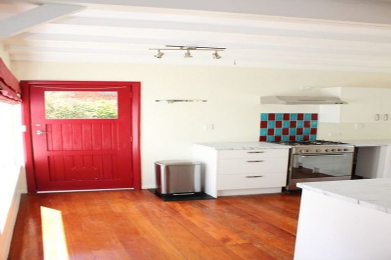 Photo of property in 32 Hereford Street, Kaikorai, Dunedin, 9010