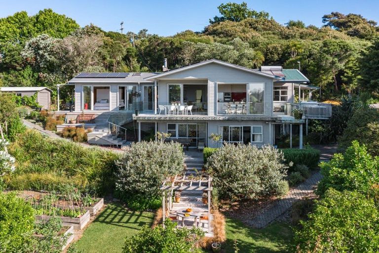 Photo of property in 623 Mahurangi West Road, Mahurangi West, Warkworth, 0983