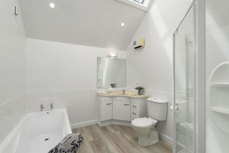 Photo of property in 6 Royal Elm Lane, Bryndwr, Christchurch, 8053