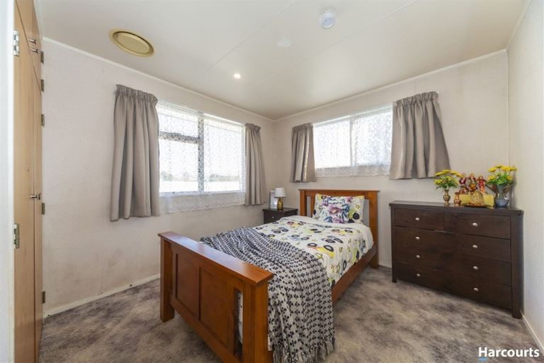 Photo of property in 5 Chatsworth Place, Highbury, Palmerston North, 4412