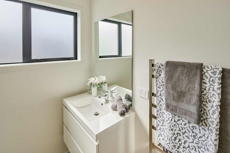 Photo of property in 3/90 Knights Road, Hutt Central, Lower Hutt, 5010