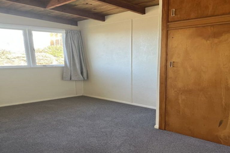 Photo of property in 18 Toru Road, Paraparaumu Beach, Paraparaumu, 5032