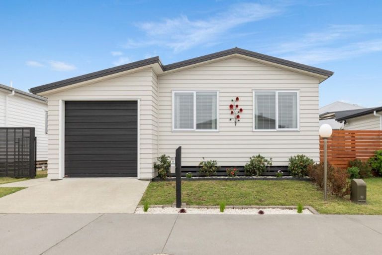 Photo of property in 11 Kamahi Crescent, Papamoa Beach, Papamoa, 3118