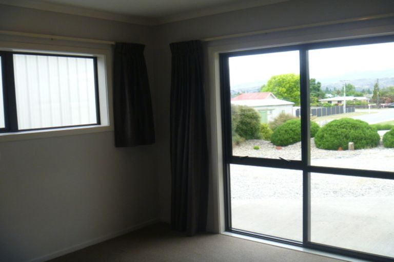 Photo of property in 47 Shields Street, Clyde, 9330