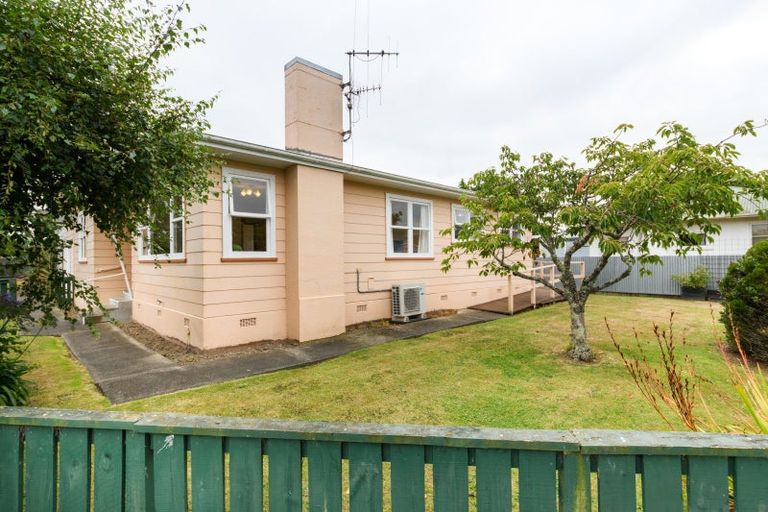 Photo of property in 10a Keith Elliott Street, Feilding, 4702