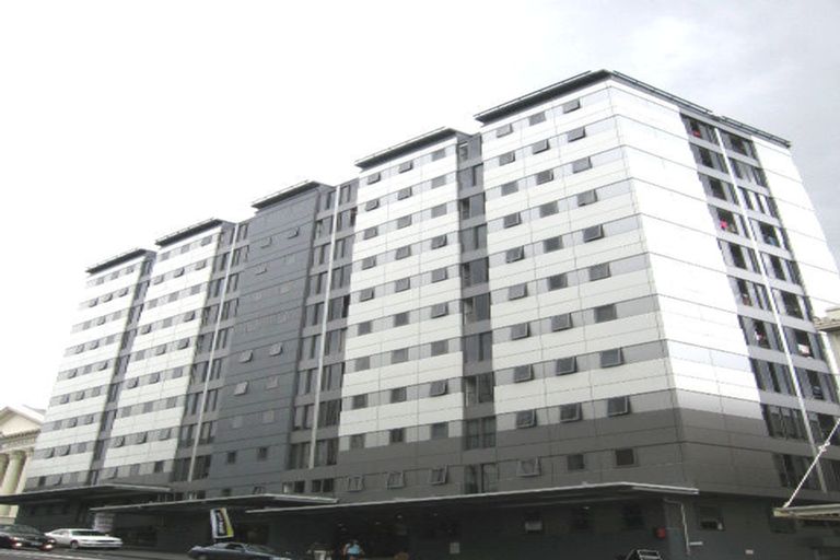 Photo of property in Kiwi On Queen Apartments, 705/421 Queen Street, Auckland Central, Auckland, 1010