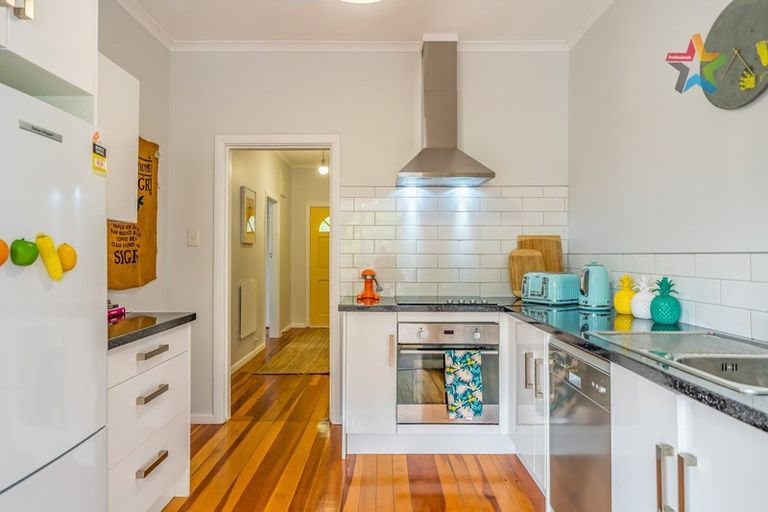 Photo of property in 60 Raukawa Street, Stokes Valley, Lower Hutt, 5019