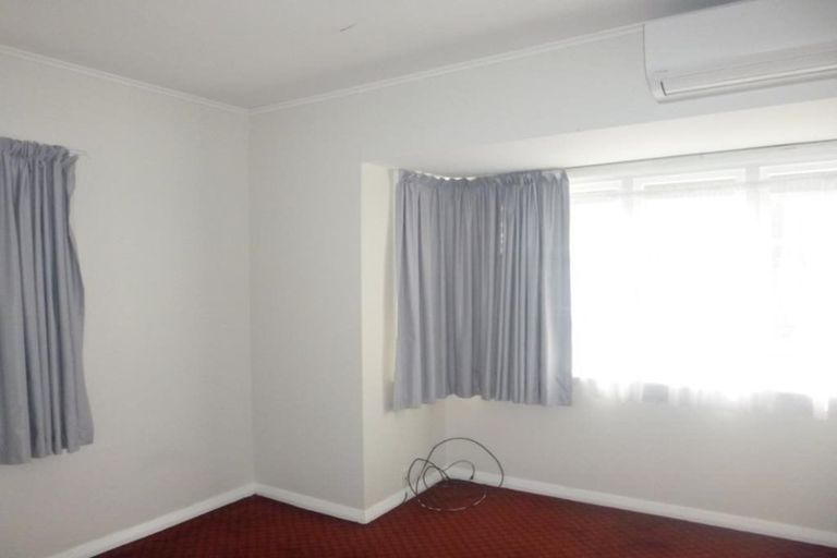Photo of property in 6 Raymond Terrace, Fairfield, Lower Hutt, 5011